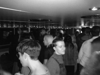 des on the water 2 black and white